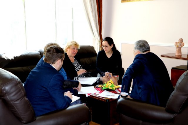 Meeting with educational experts from Finland