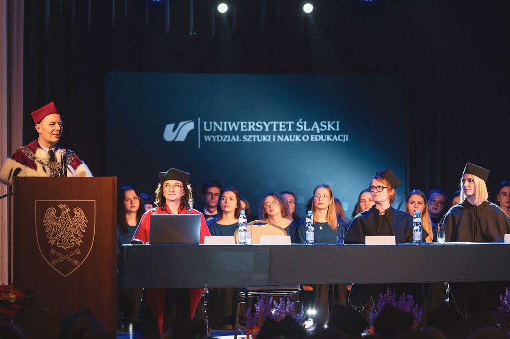 Ceremonial conferring the title of Honorary Doctor of Grinchenko University upon Professor Ewa Ogrodzka-Mazur